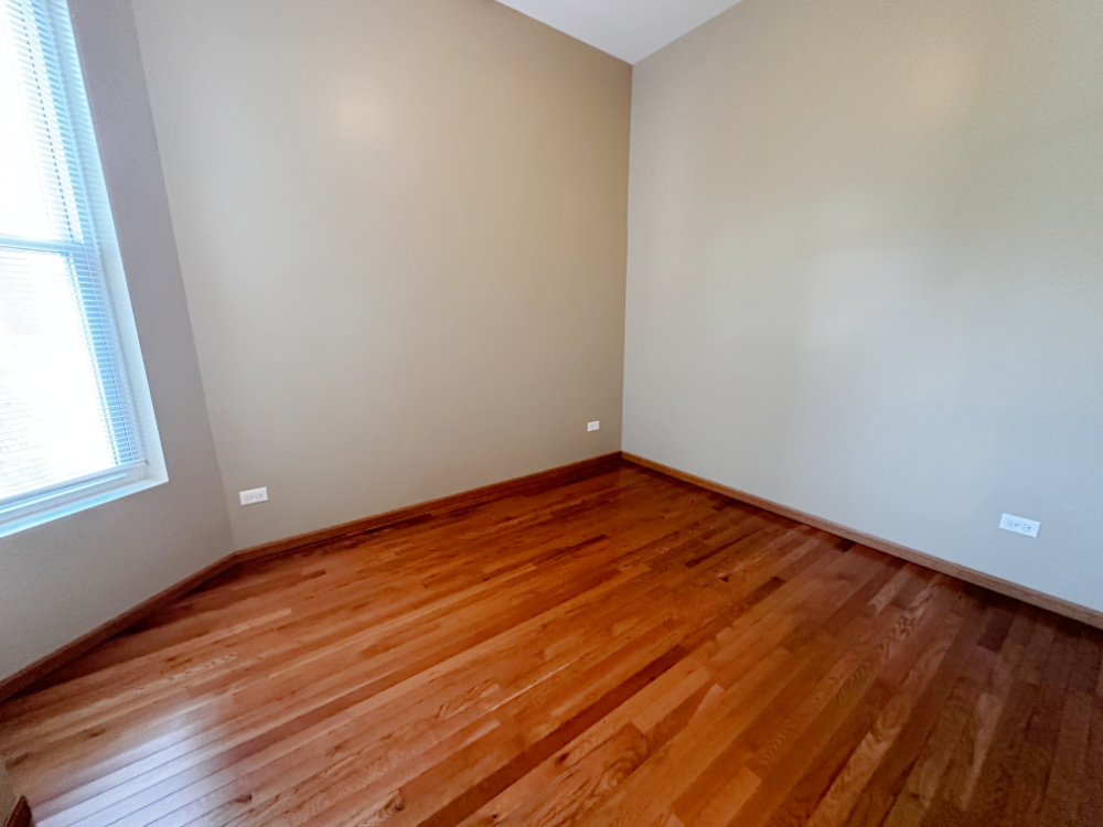 639 W Garfield Blvd #3 Chicago, IL 60621