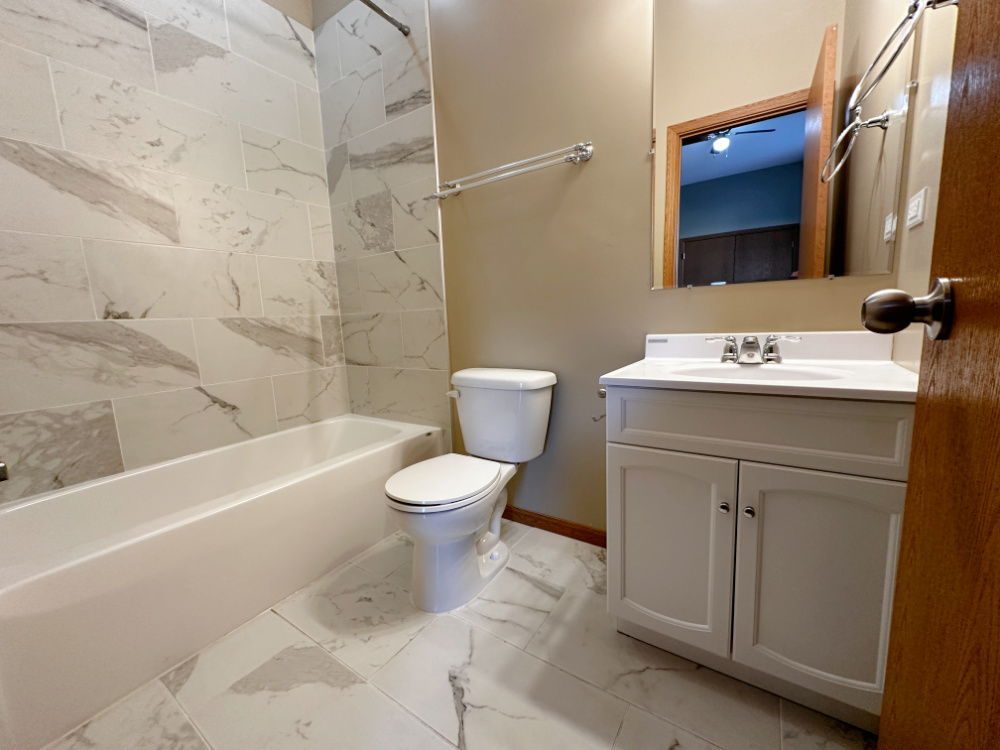 639 W Garfield Blvd #3 Chicago, IL 60621