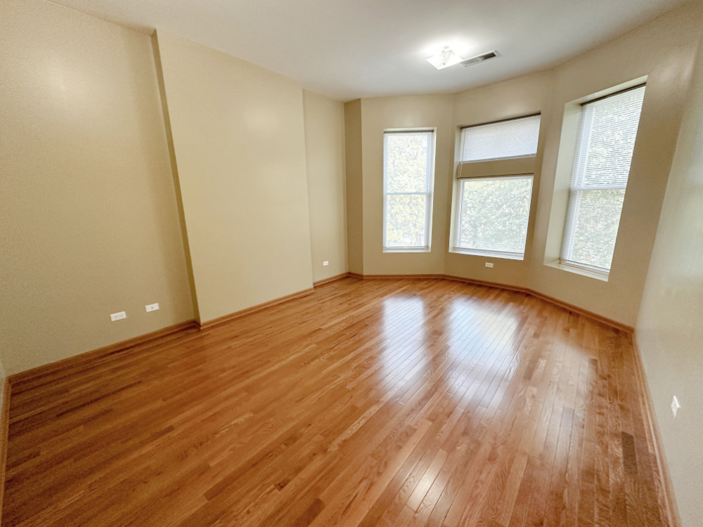 639 W Garfield Blvd #3 Chicago, IL 60621