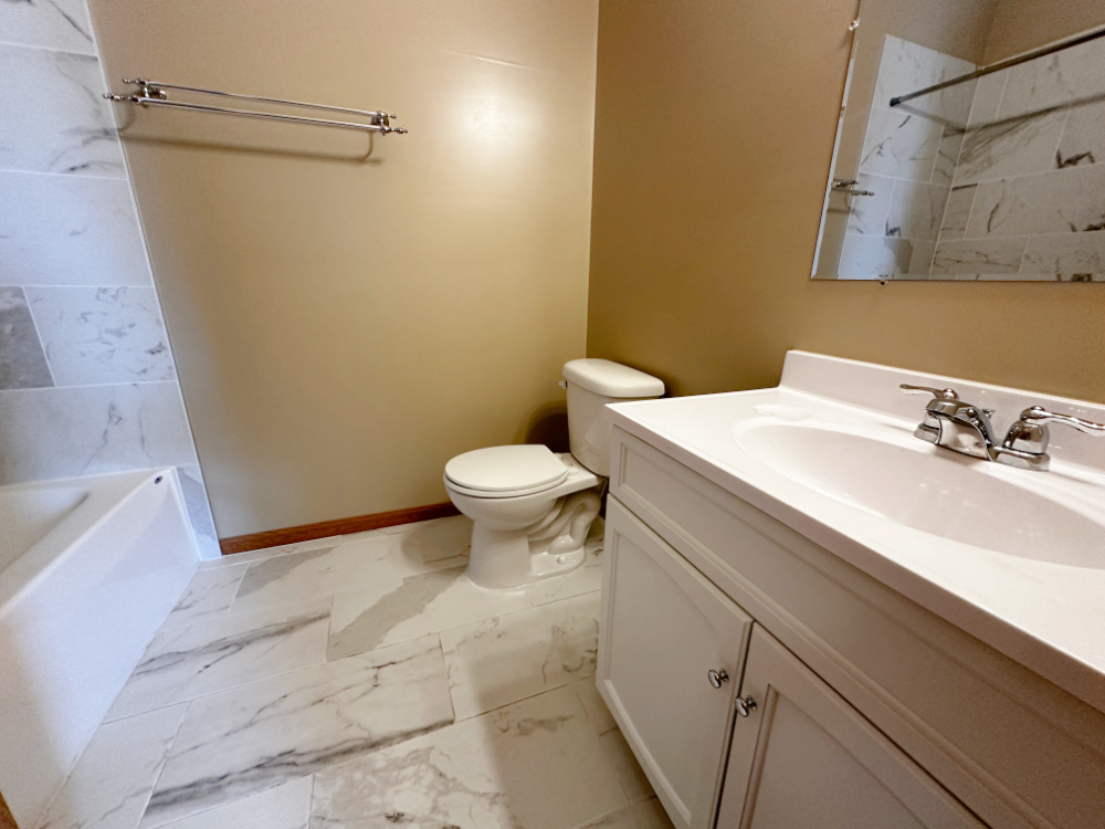 639 W Garfield Blvd #3 Chicago, IL 60621