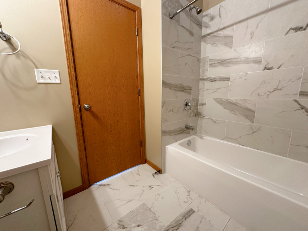 639 W Garfield Blvd #3 Chicago, IL 60621