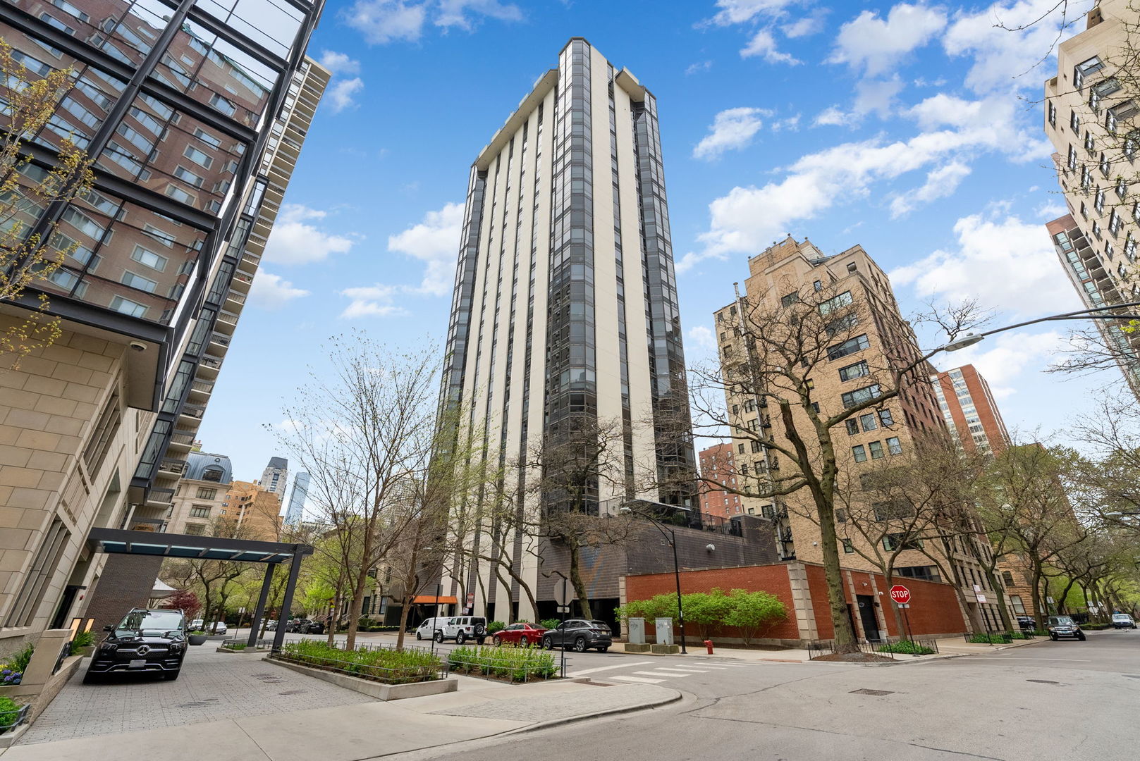 1310 N Ritchie Ct #10B