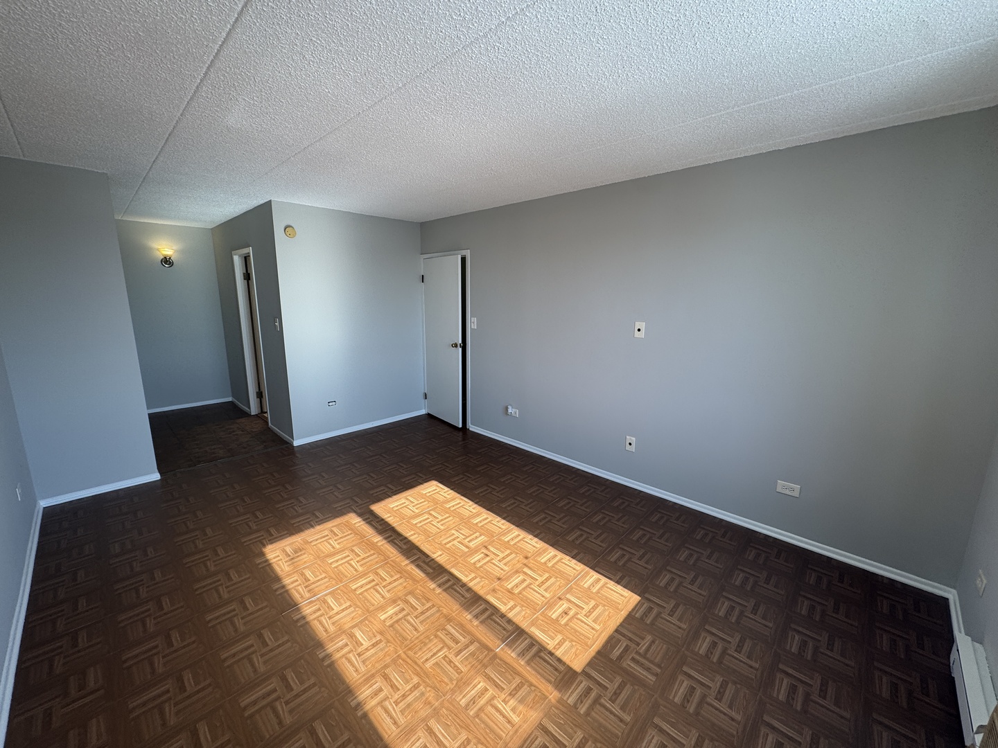 9128 W Ter Dr #3M Niles, IL 60714