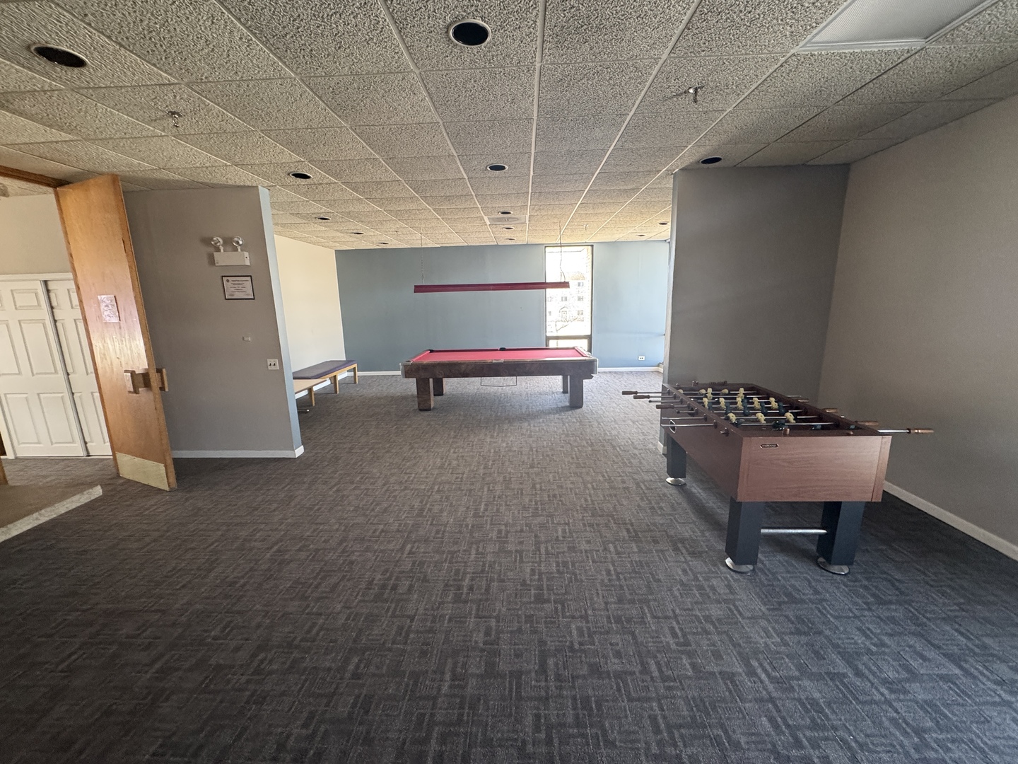 9128 W Ter Dr #3M Niles, IL 60714