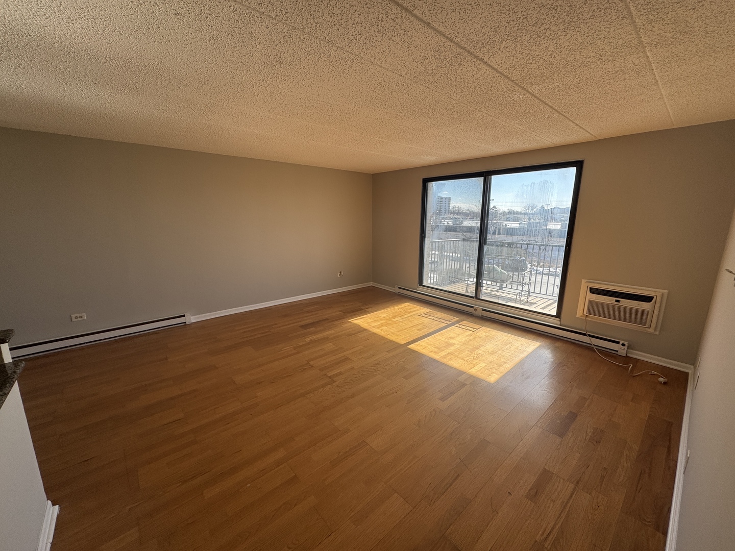 9128 W Ter Dr #3M Niles, IL 60714