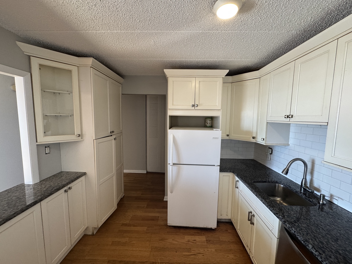 9128 W Ter Dr #3M Niles, IL 60714