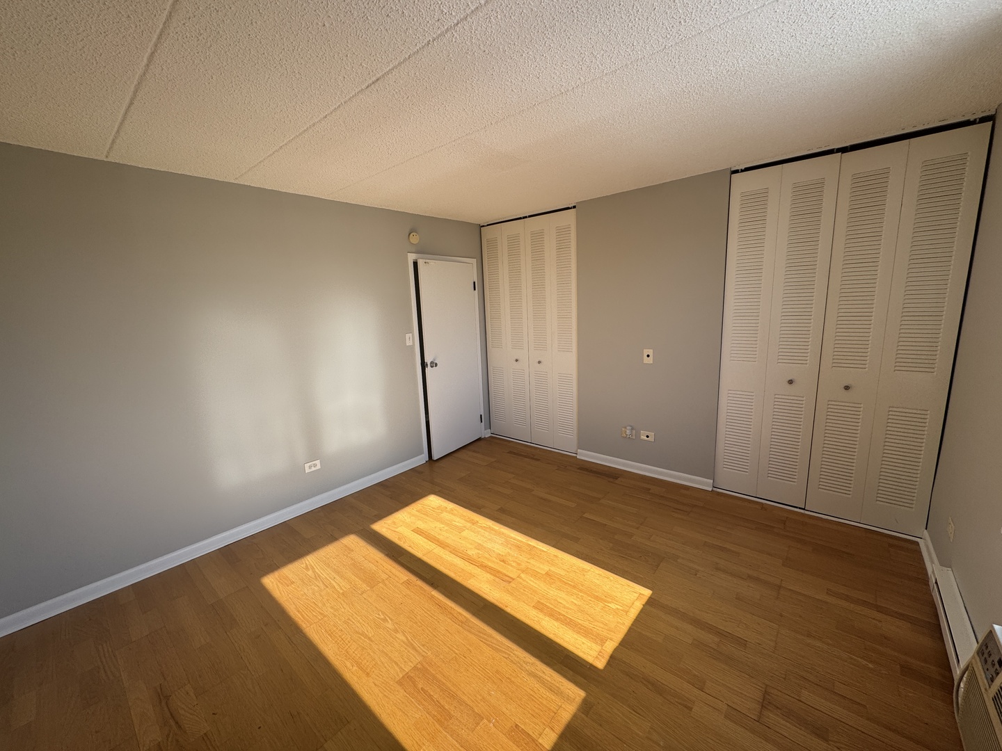 9128 W Ter Dr #3M Niles, IL 60714