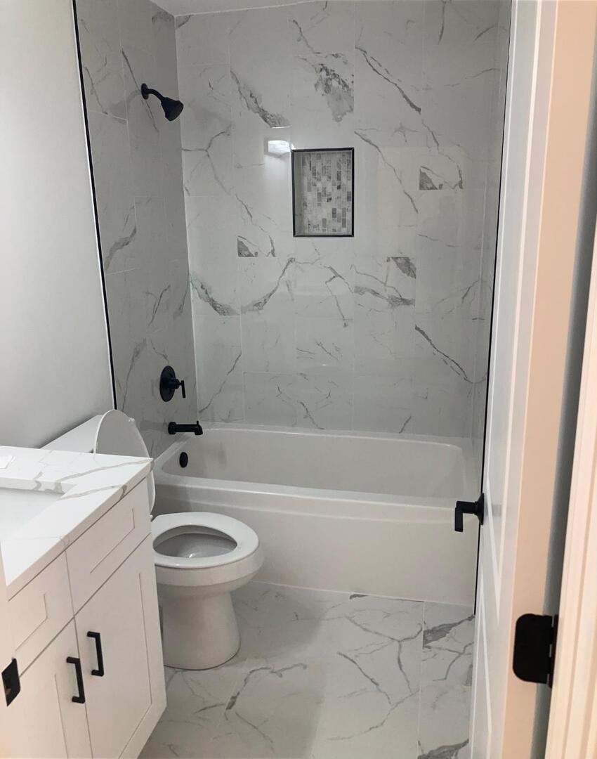 933 Saddle Rdg Dr Joliet, IL 60432