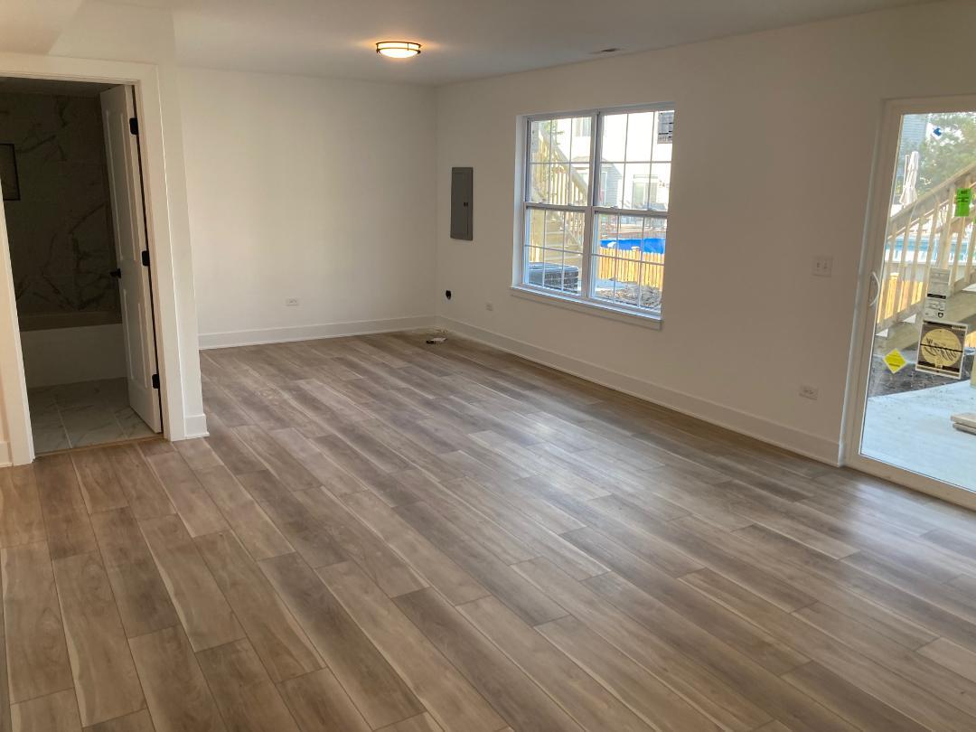 933 Saddle Rdg Dr Joliet, IL 60432