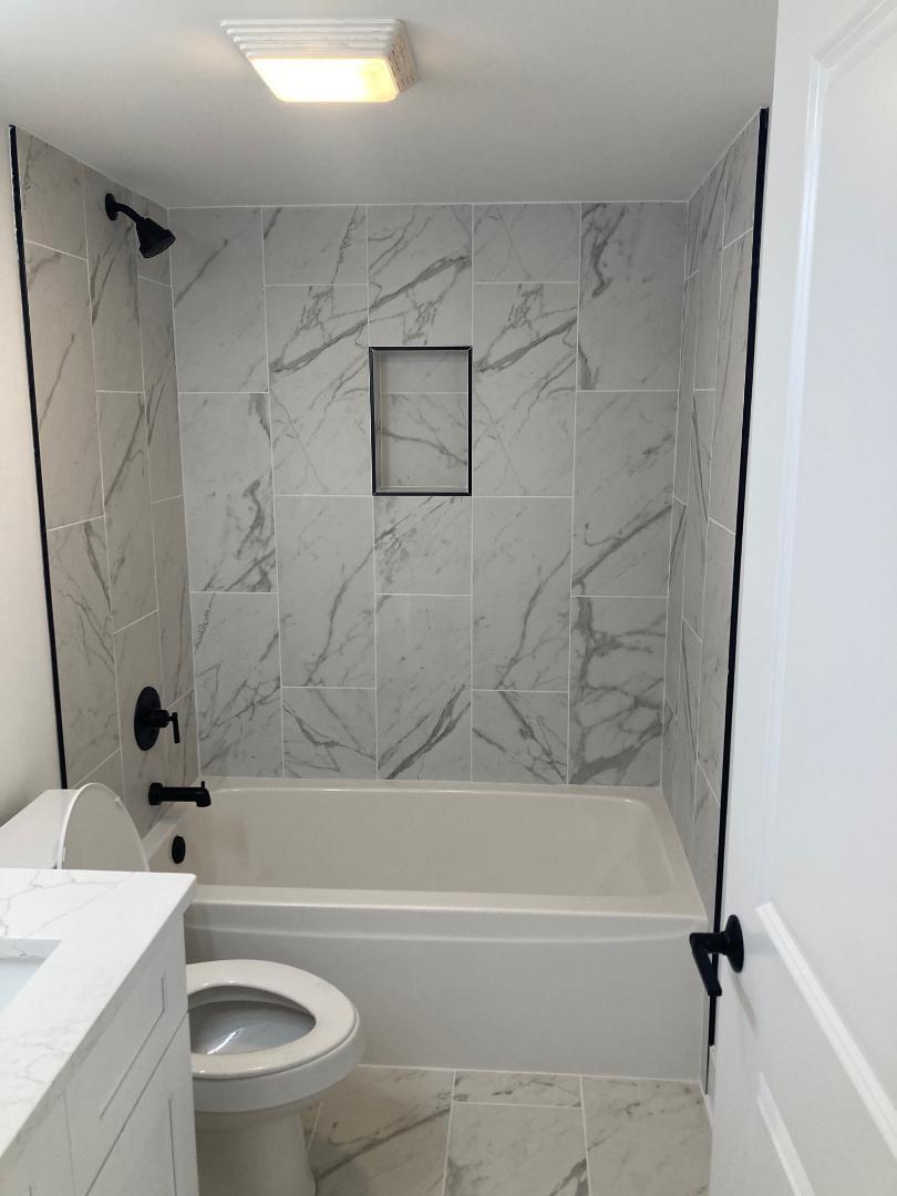 933 Saddle Rdg Dr Joliet, IL 60432