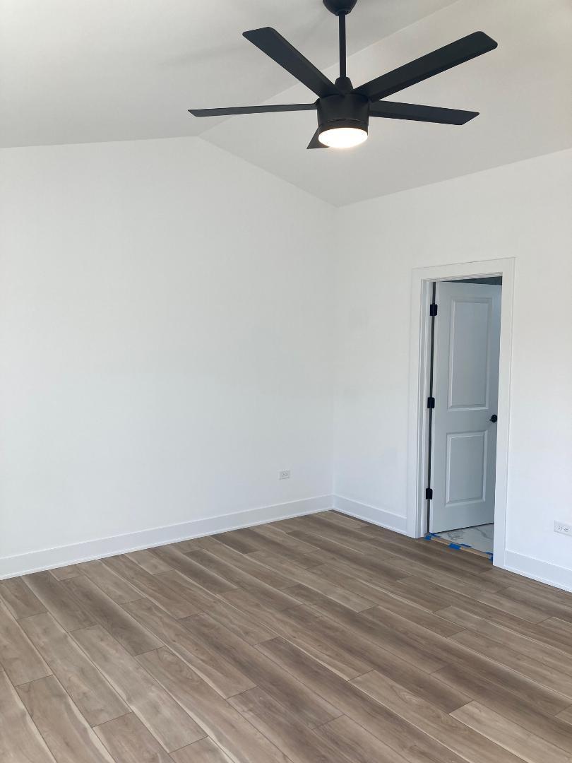 933 Saddle Rdg Dr Joliet, IL 60432