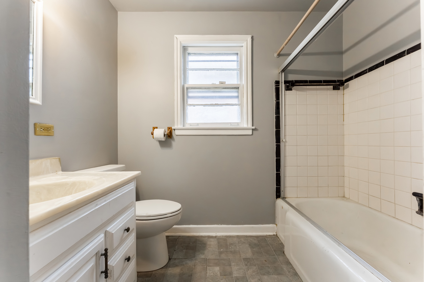 328 Callan Ave #2S Evanston, IL 60202