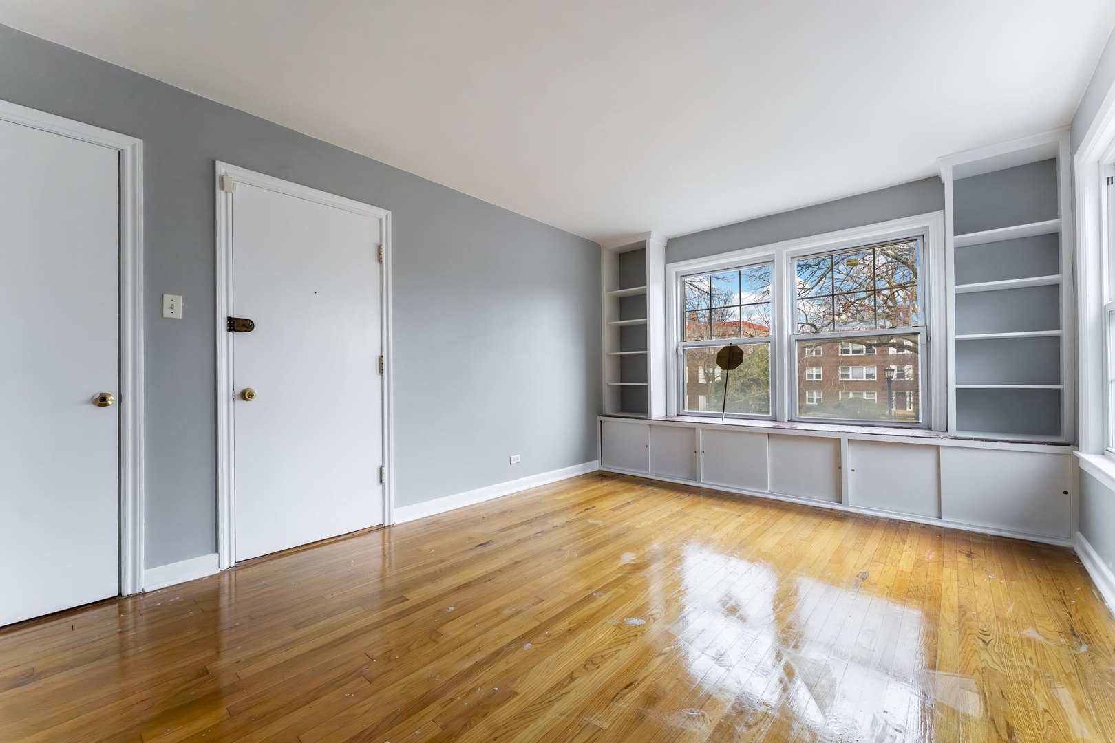 328 Callan Ave #2S Evanston, IL 60202