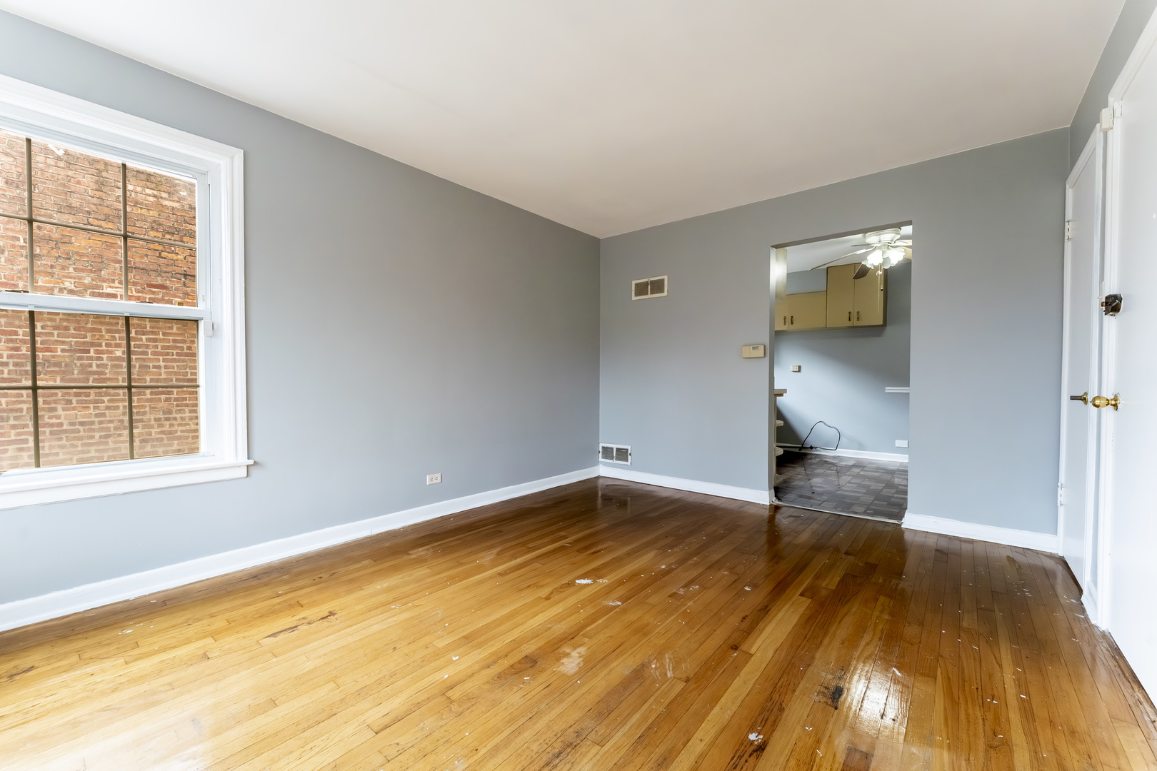 328 Callan Ave #2S Evanston, IL 60202