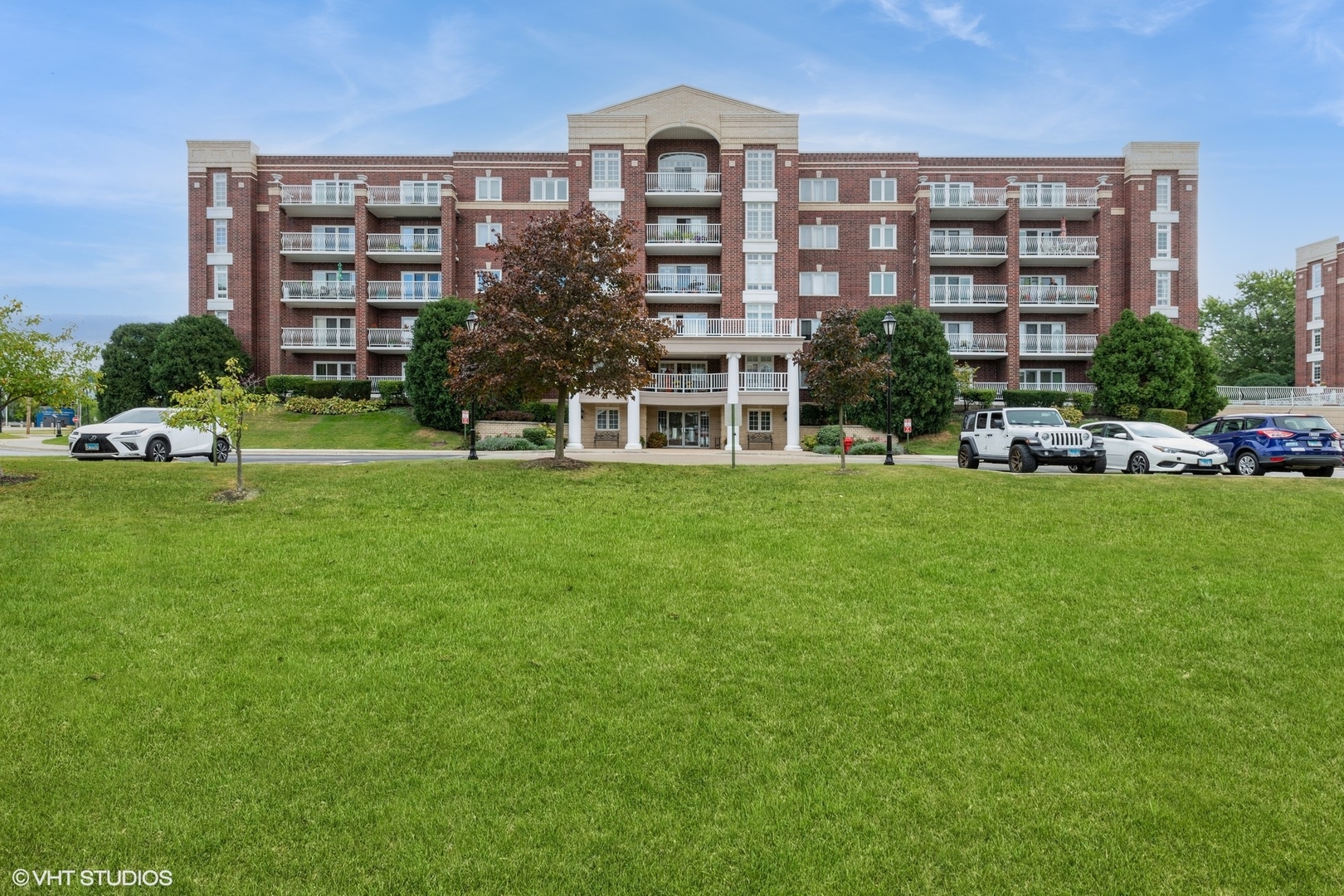 7041 W Touhy Ave #209