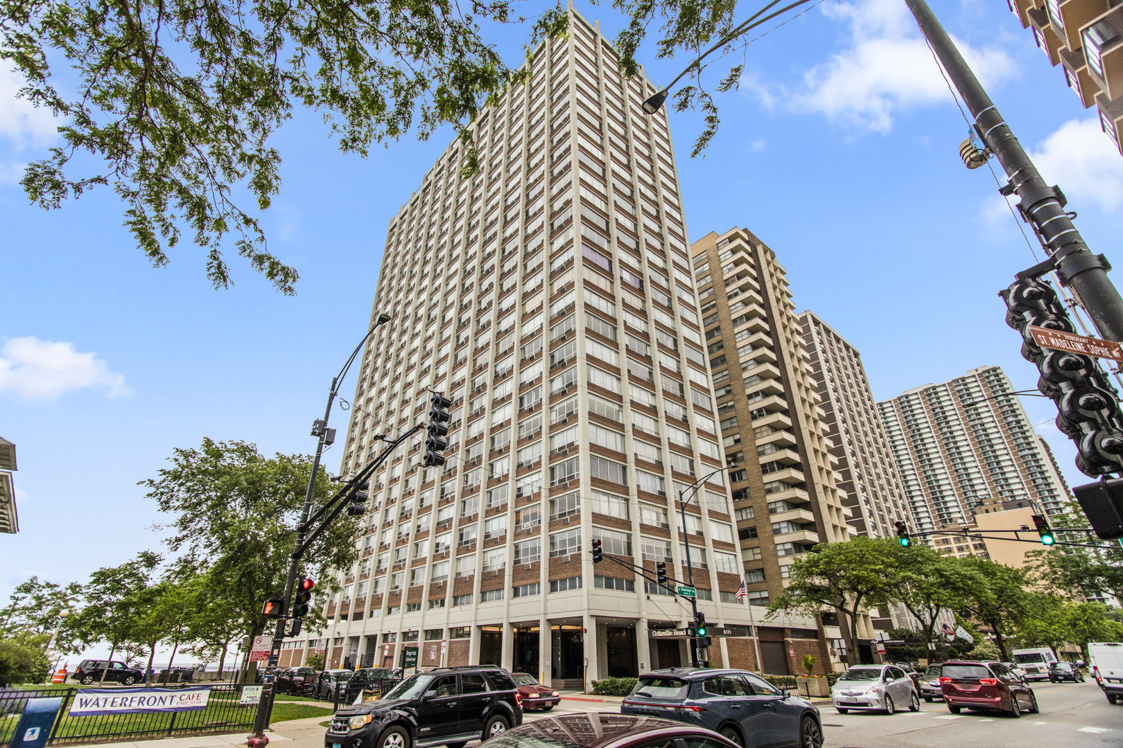 6171 N Sheridan Rd #906