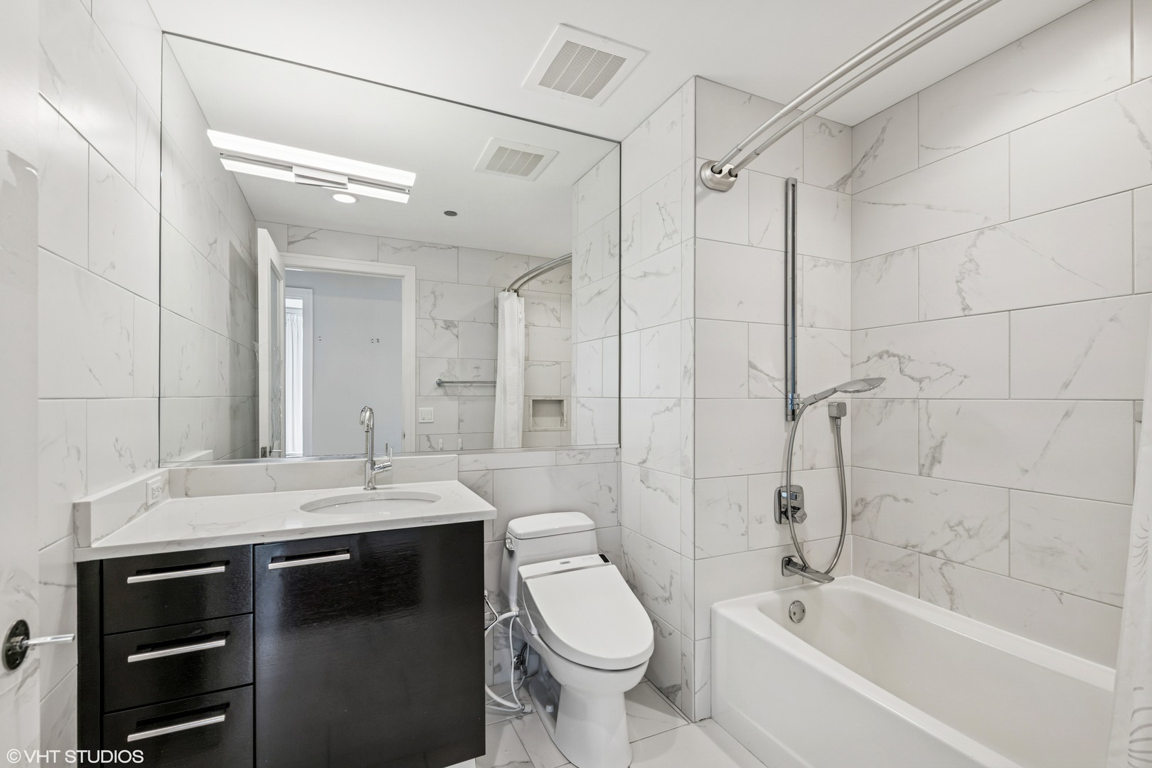 340 E Randolph St #2103 Chicago, IL 60601