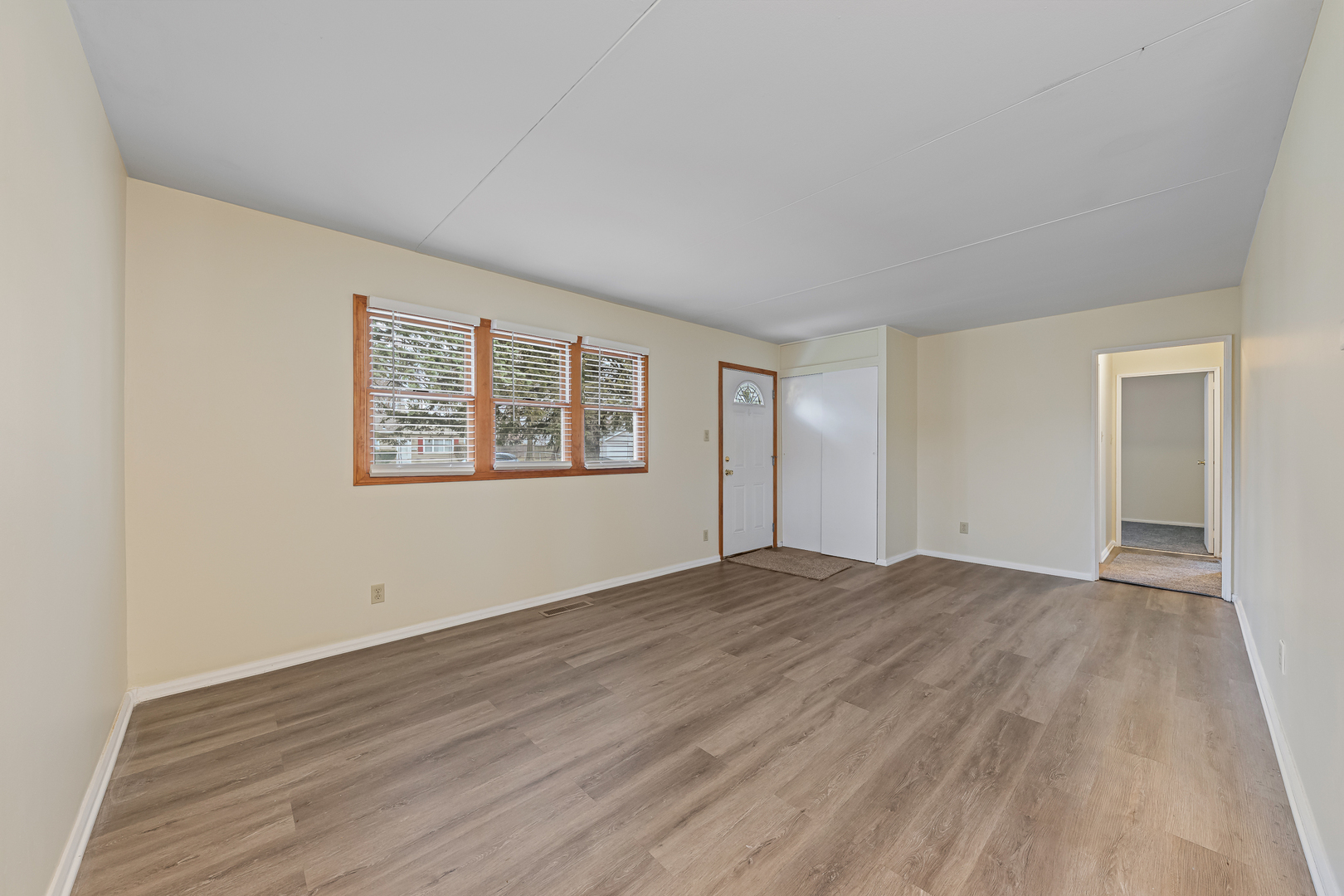 305 Saint Jude Ave Joliet, IL 60436