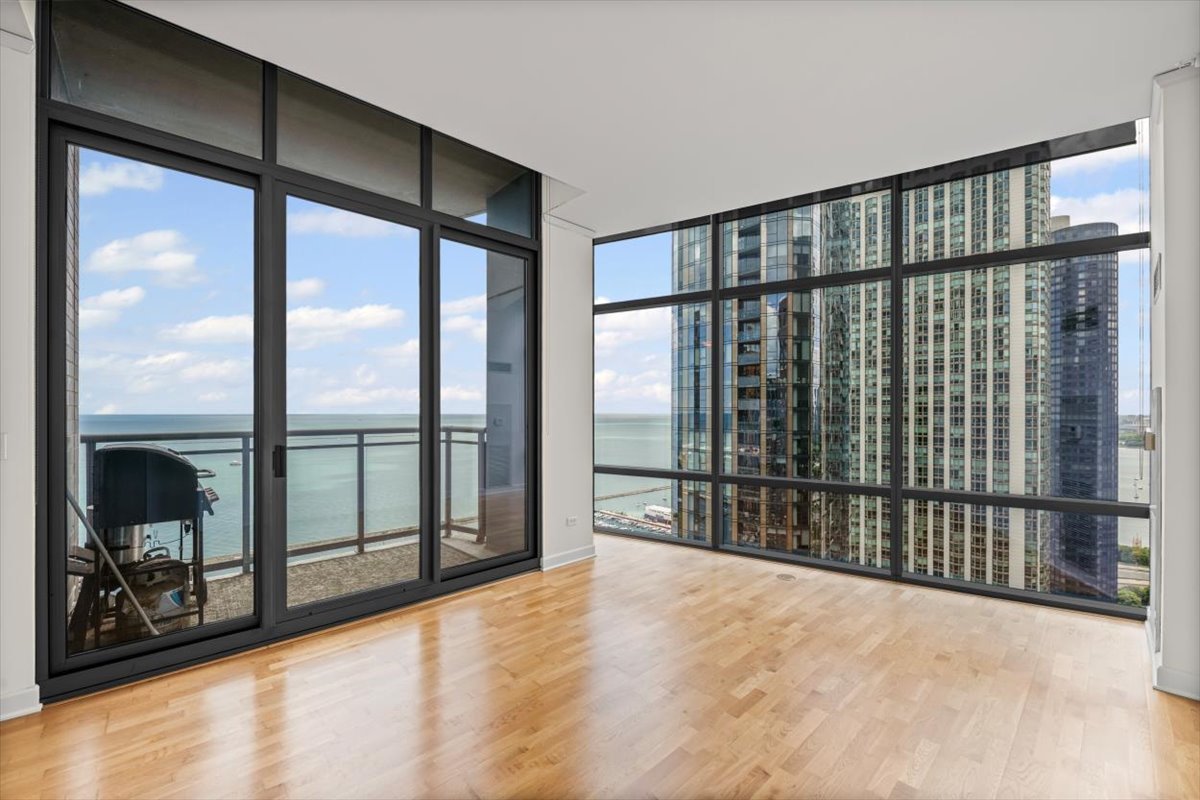 450 E Waterside Dr #2903 Chicago, IL 60601