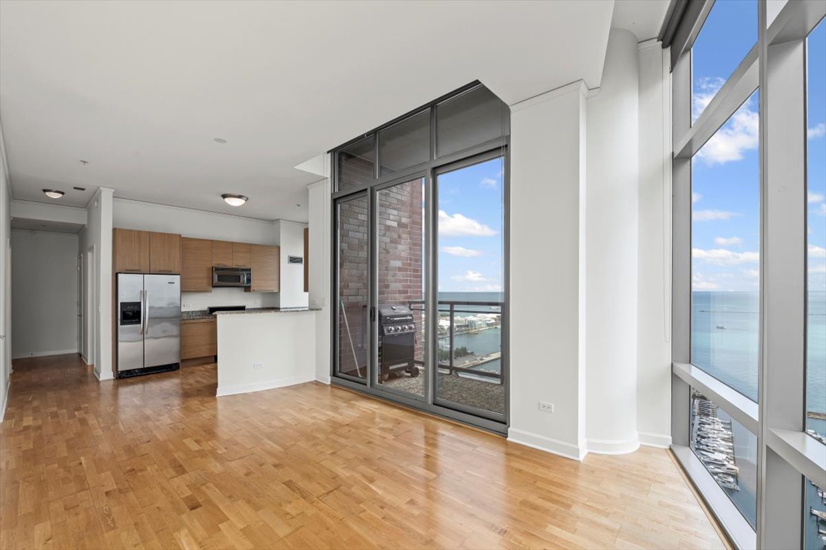 450 E Waterside Dr #2903 Chicago, IL 60601