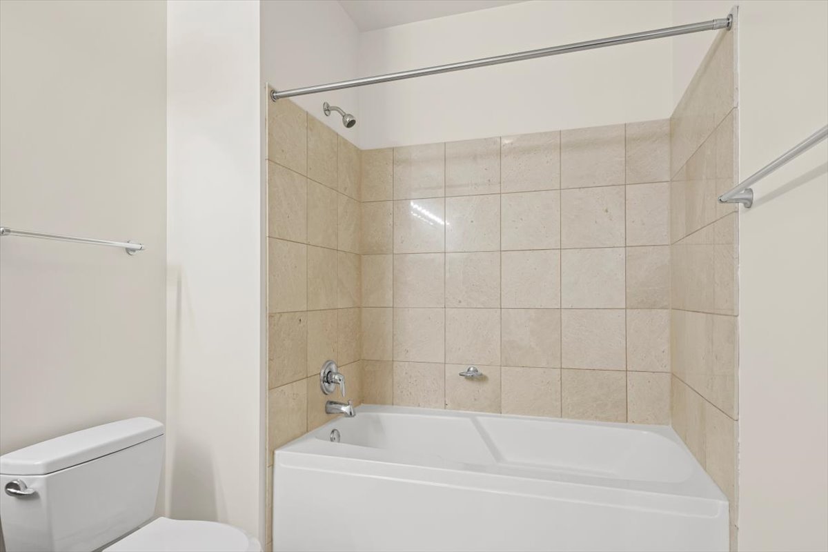 450 E Waterside Dr #2903 Chicago, IL 60601