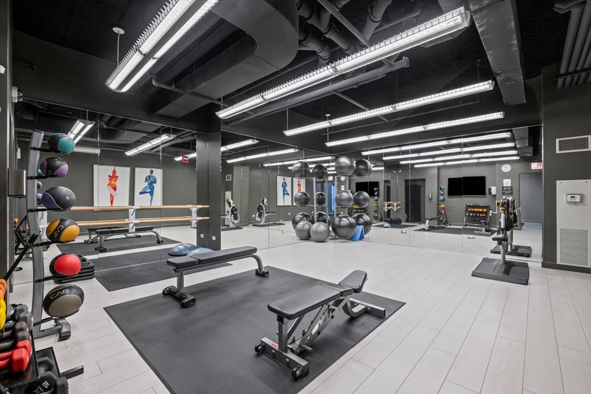 450 E Waterside Dr #2903 Chicago, IL 60601