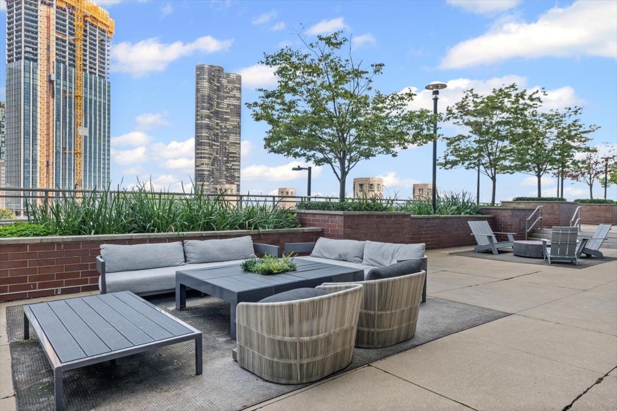 450 E Waterside Dr #2903 Chicago, IL 60601