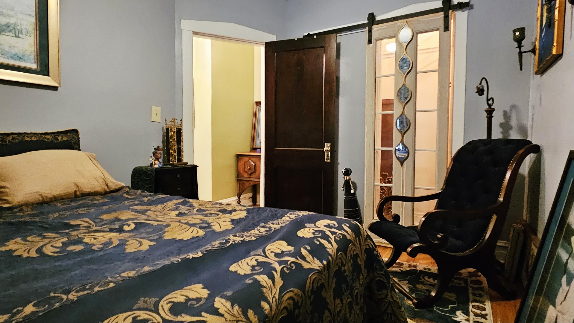 924 Wesley Ave #2 Oak Park, IL 60304