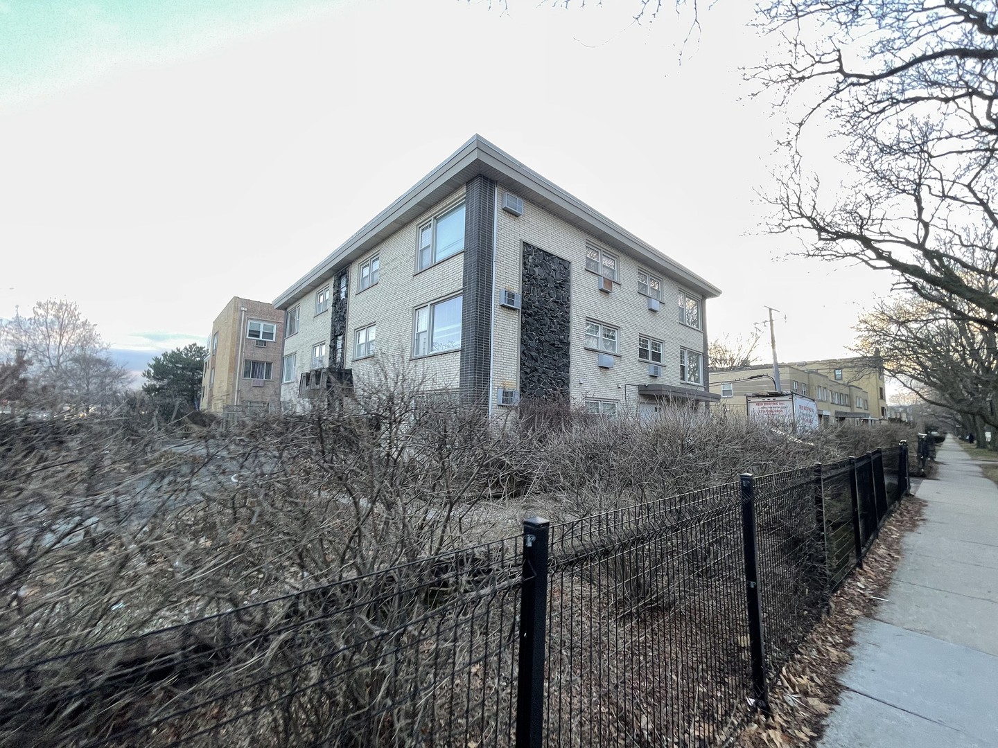 156 Asbury Ave #5 Evanston, IL 60202