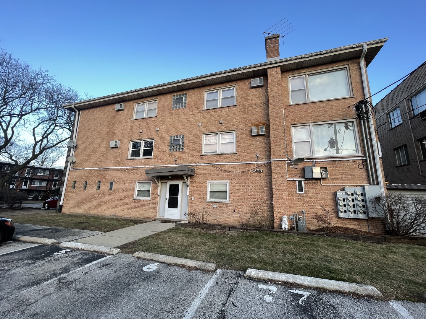 156 Asbury Ave #5 Evanston, IL 60202