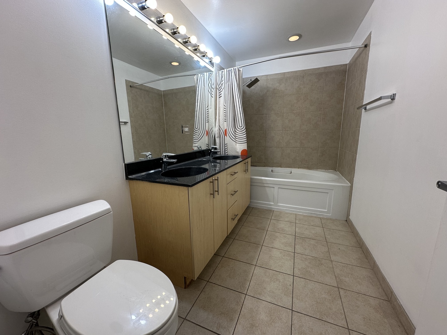 235 W Van Buren St #1804 Chicago, IL 60607