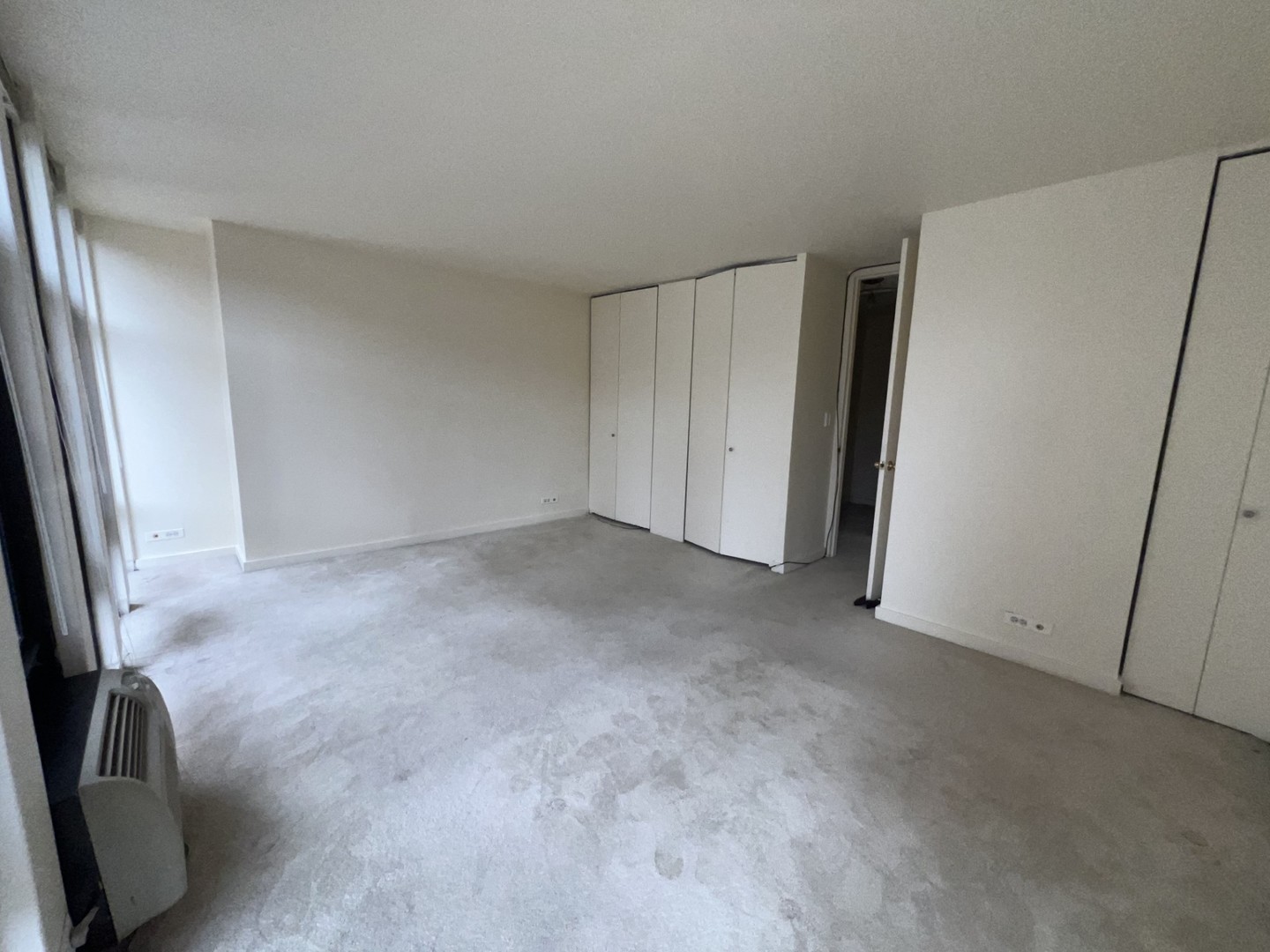 6700 S South Shr Dr #2G Chicago, IL 60649