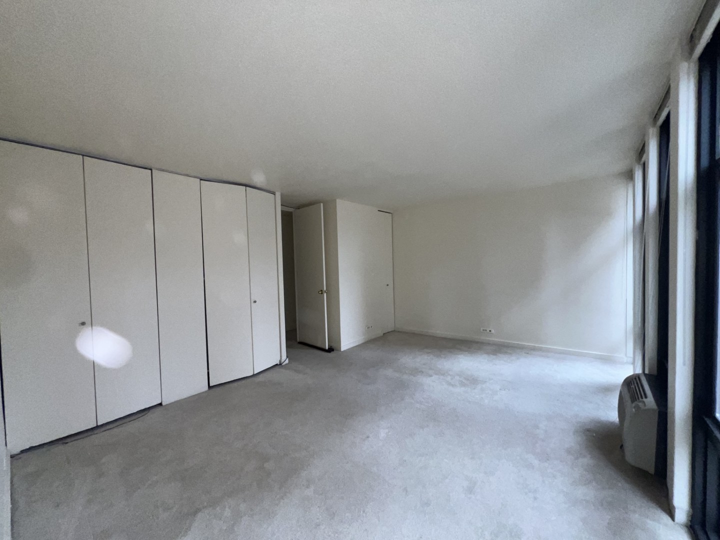 6700 S South Shr Dr #2G Chicago, IL 60649