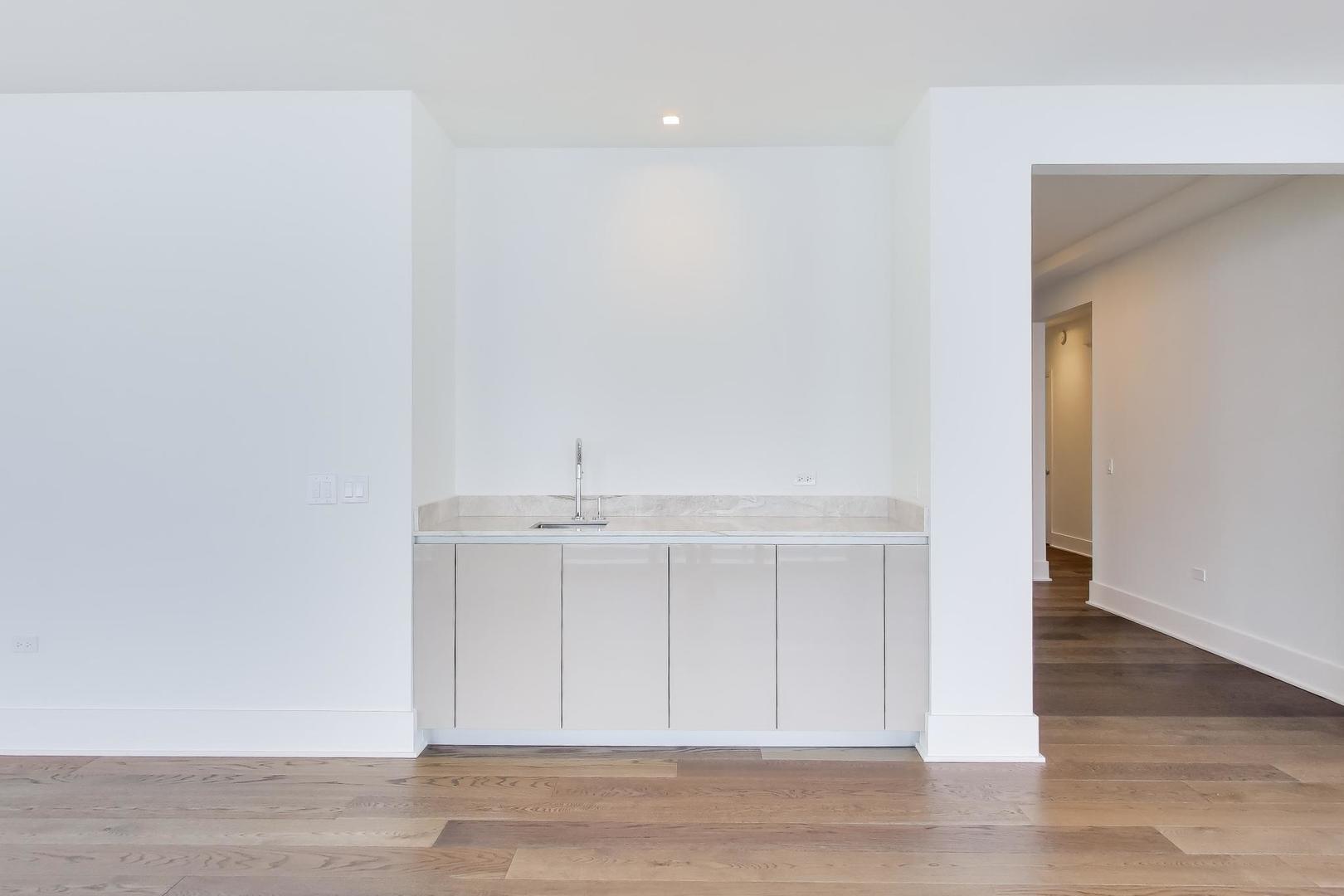 363 E Wacker Dr #5506 Chicago, IL 60601