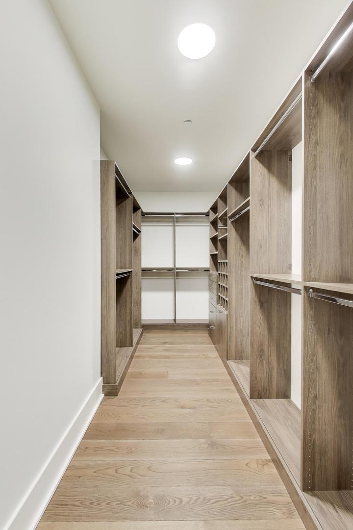 363 E Wacker Dr #5506 Chicago, IL 60601