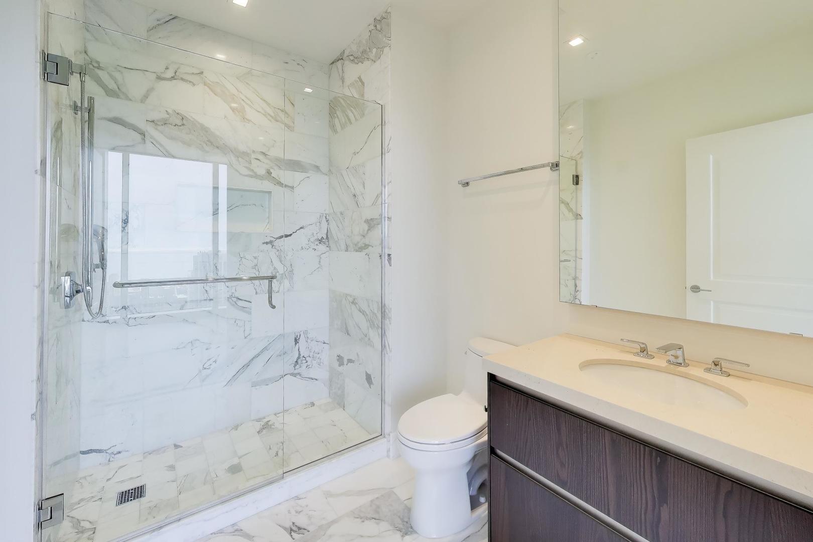 363 E Wacker Dr #5506 Chicago, IL 60601