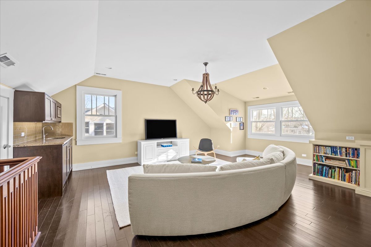 412 Central Ave Wilmette, IL 60091