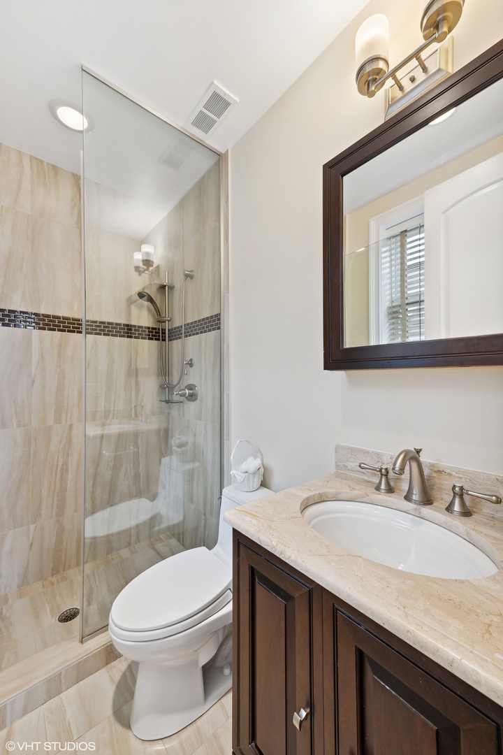 1515 N North Park Ave Chicago, IL 60610