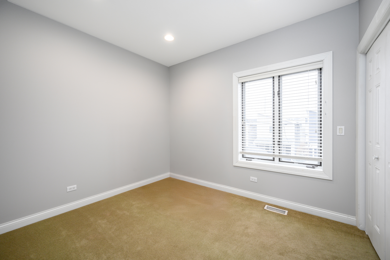 2833 S Broad St Chicago, IL 60608