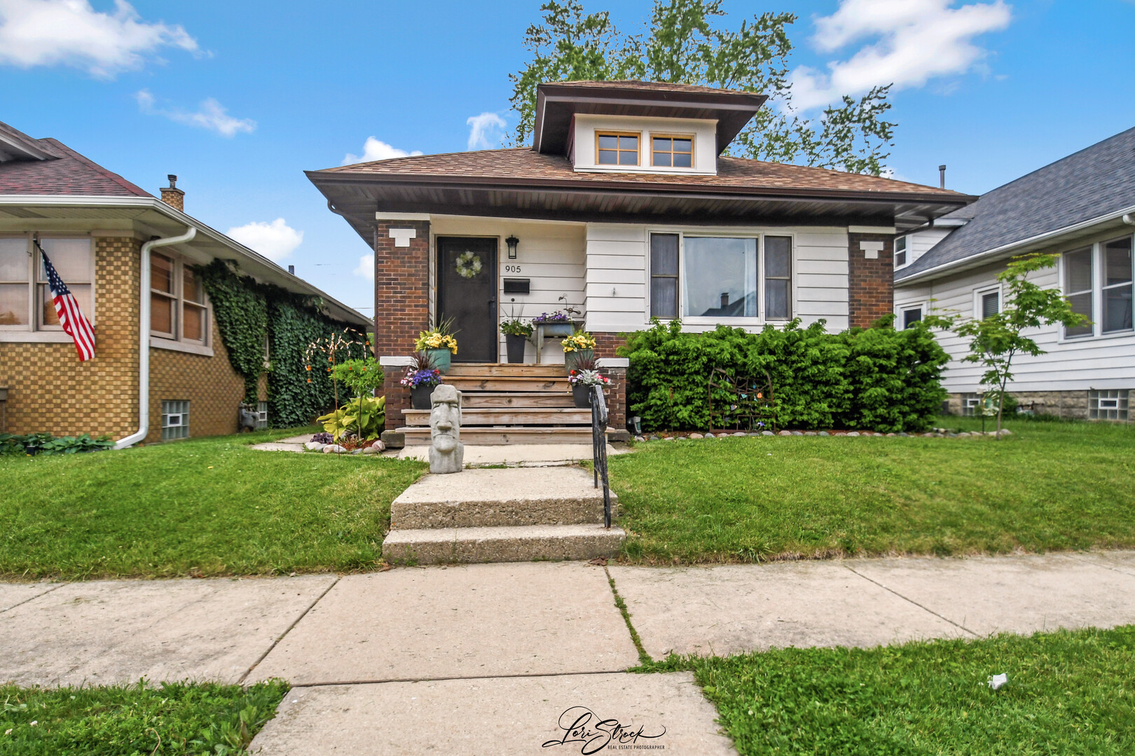 905 Kelly Ave