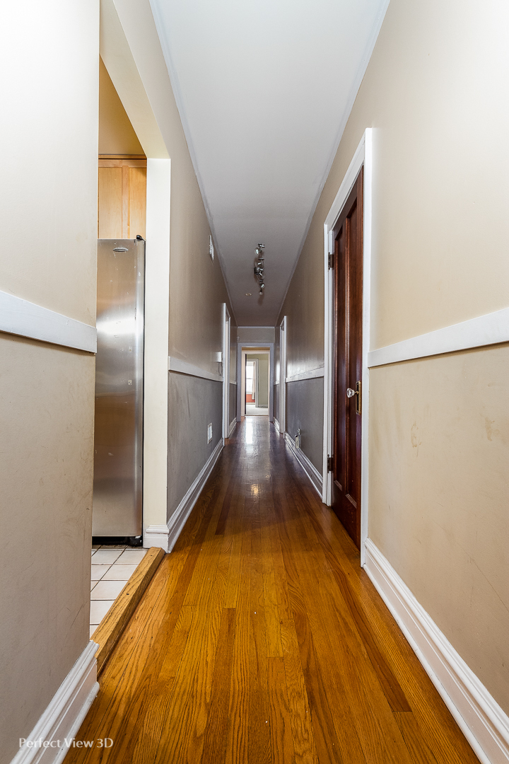 7216 S South Shr Dr #3 Chicago, IL 60649