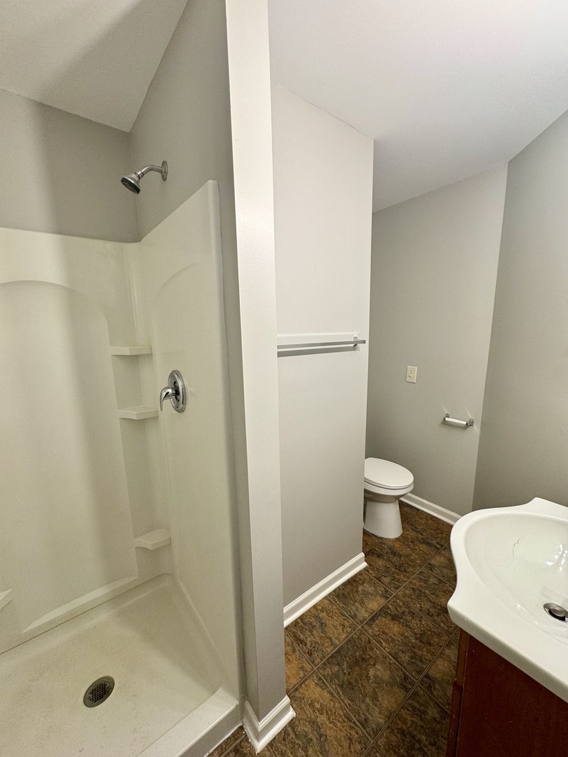 1317 N Raynor Ave Joliet, IL 60435