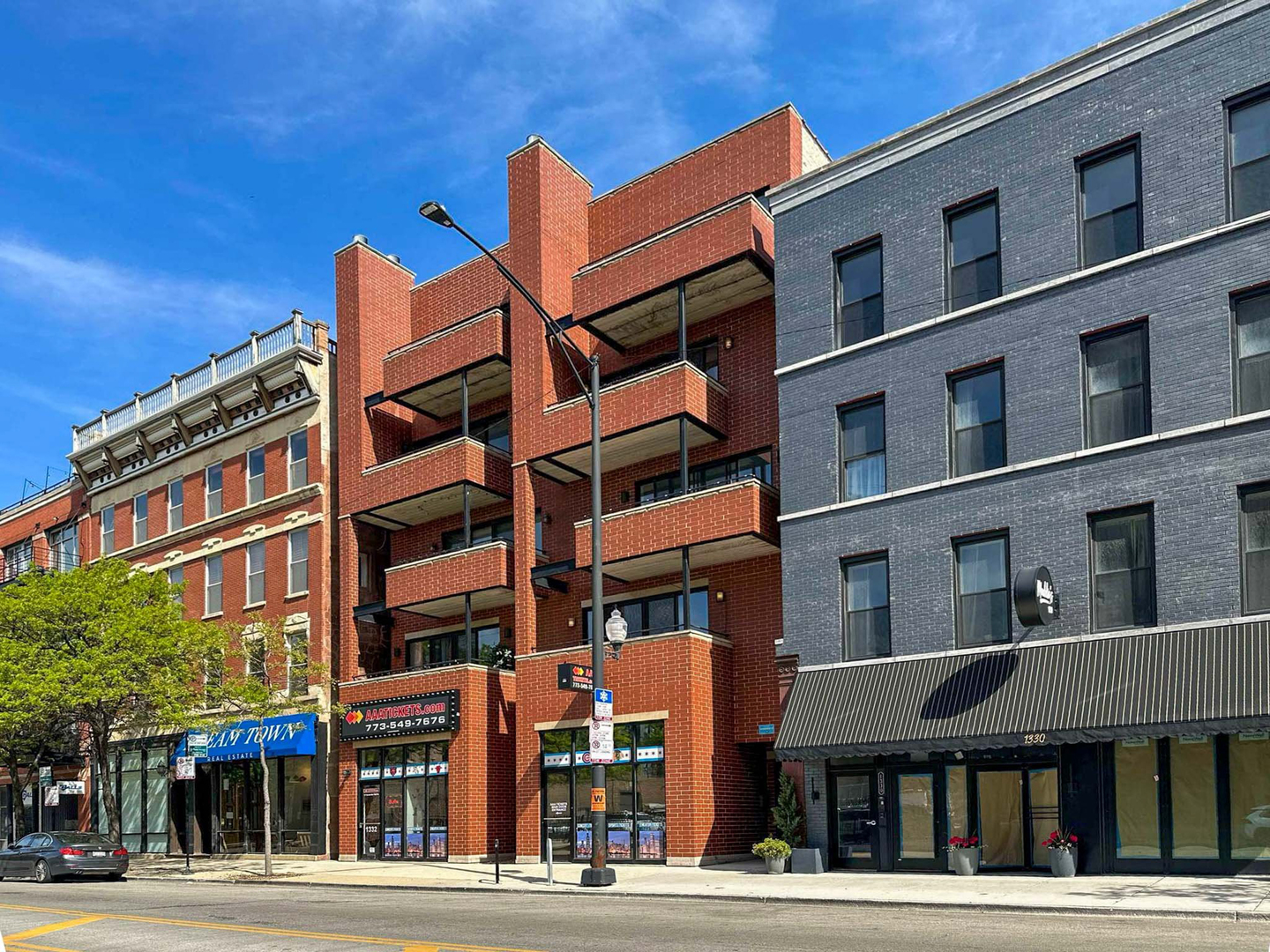 1332 W Madison St #2E