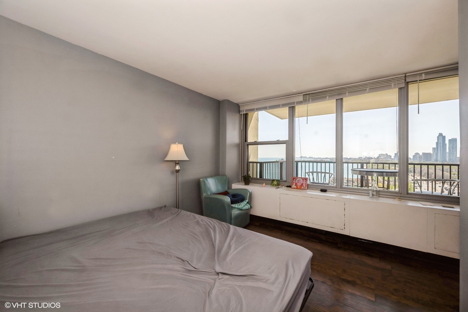 400 E randolph St #1611 Chicago, IL 60601