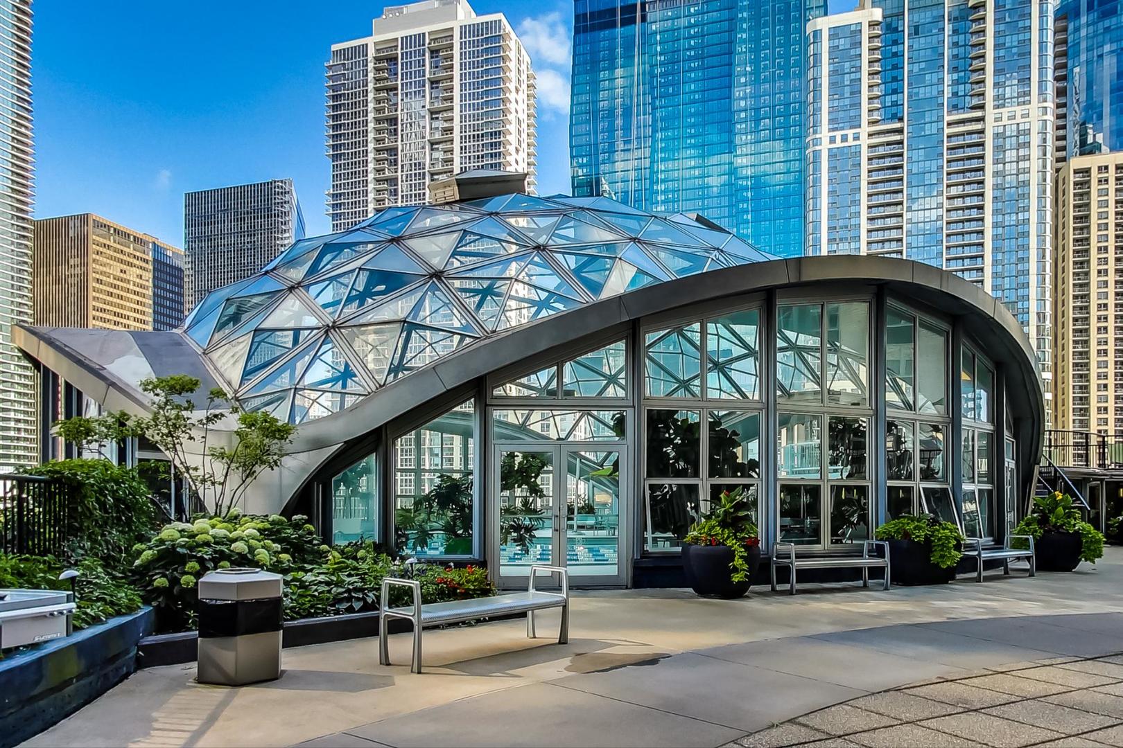 400 E randolph St #1611 Chicago, IL 60601