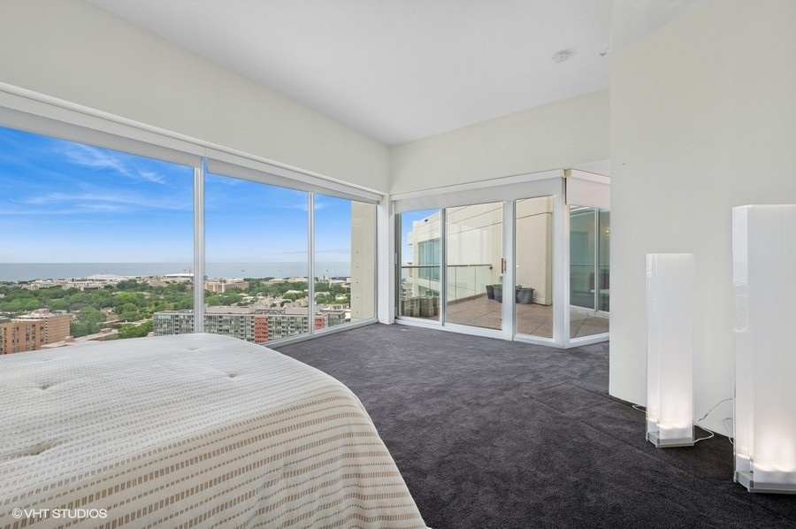 1720 Maple Ave #2710 Evanston, IL 60201