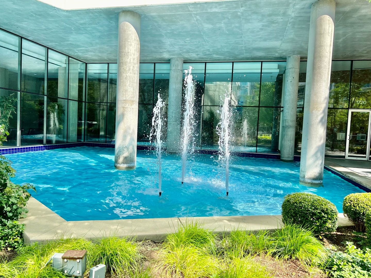 1720 Maple Ave #2710 Evanston, IL 60201