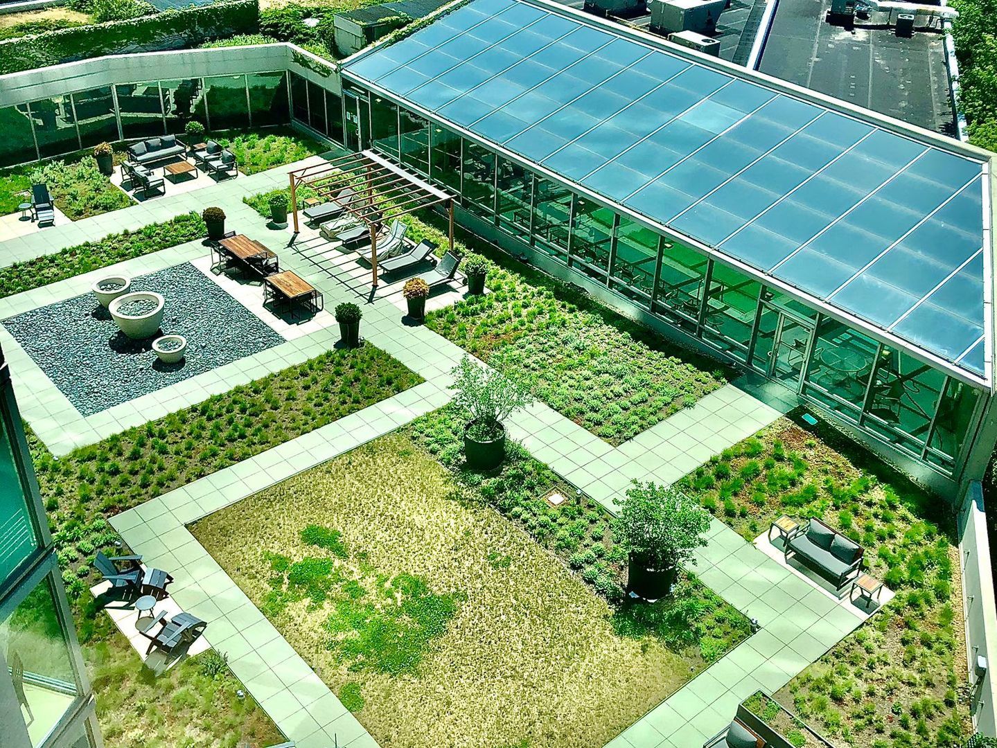 1720 Maple Ave #2710 Evanston, IL 60201