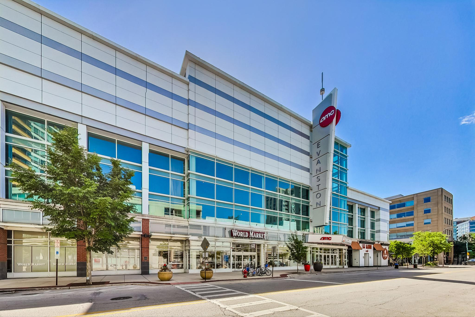 1720 Maple Ave #2710 Evanston, IL 60201