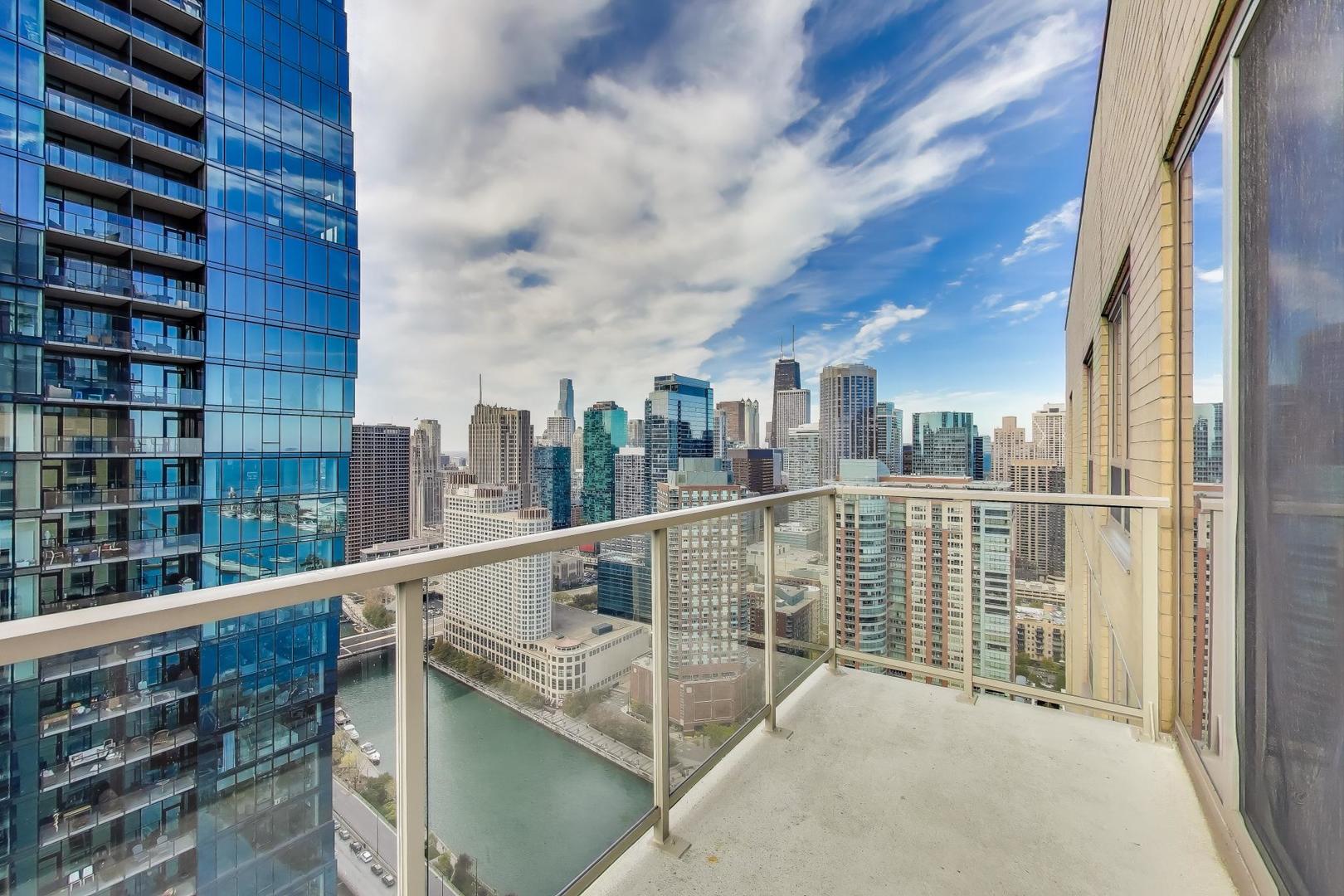 420 E Waterside Dr #3804 Chicago, IL 60601